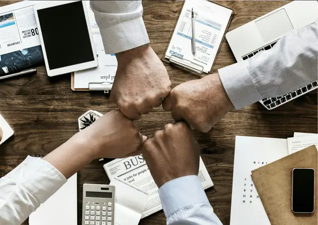 Vendre son entreprise : cession du fonds de commerce ou cession des titres ?